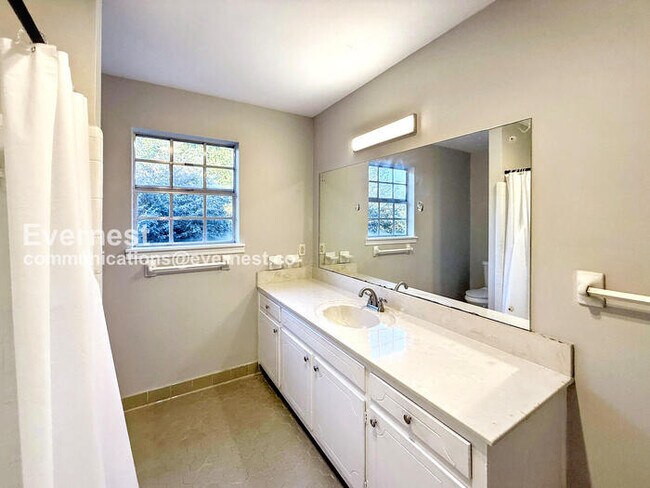 Photo - 5473 Pine Rd