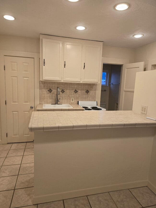 Photo - 3370 Felton St Unit Cottage  B