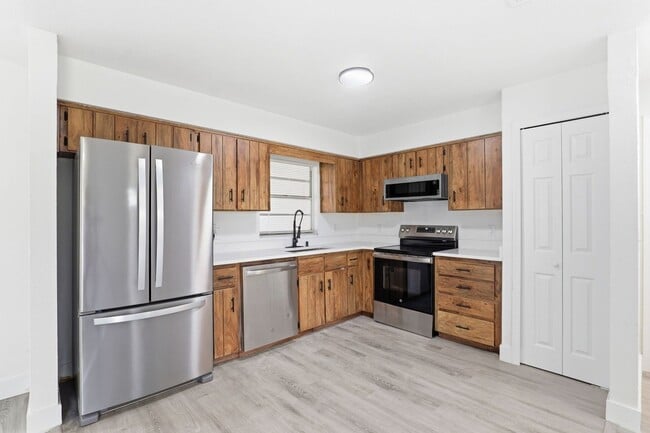 Photo - 1214 Pace Dr NW