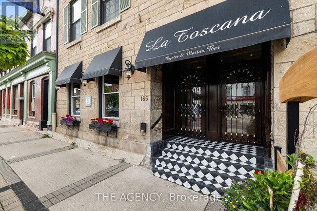 Photo - 163 Main St E