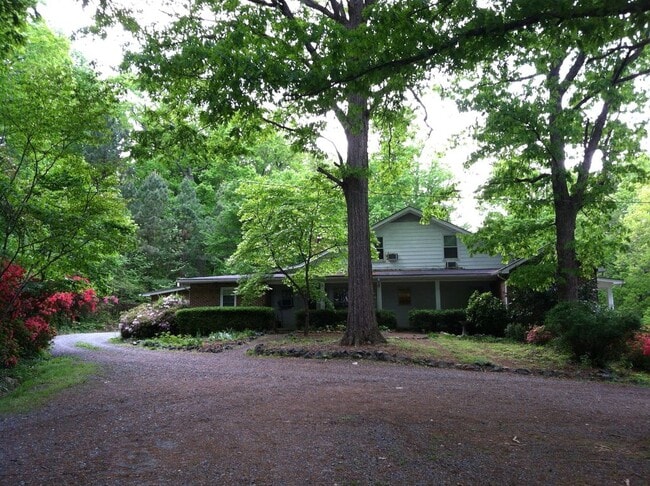 Photo - 739 Homeplace Dr Unidad Apartment #4