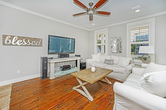 Photo - 119 Michaela Ln