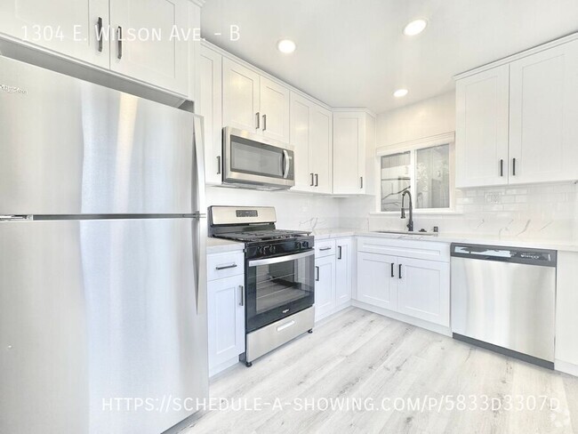 Building Photo - Newly remodeled modern 1 Bed + 1 Bath + Pa... Unit B Rental