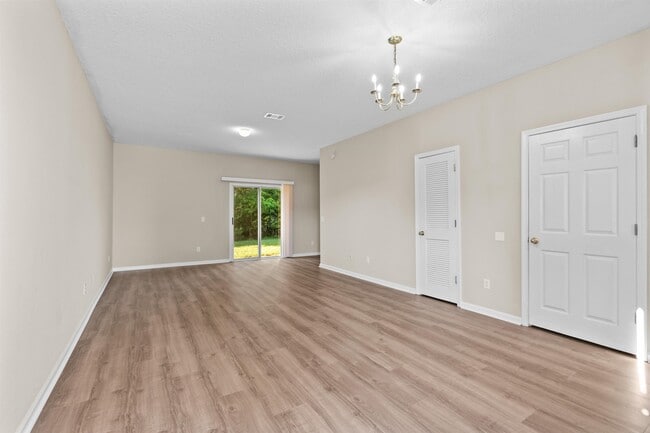 Photo - 310 Scrub Jay Dr