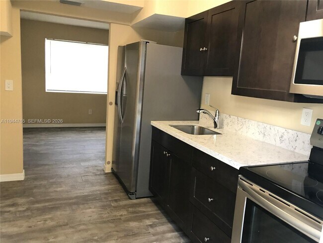 Photo - 6316 SW 24th St