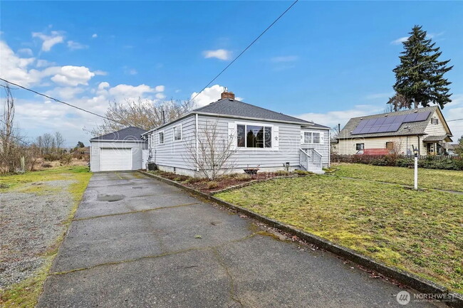 Photo - 1523 4th Ave NW