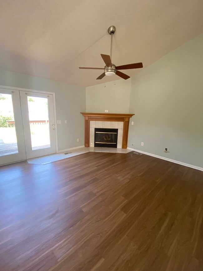 Photo - Spacious 4 Bedroom, 2.5 Bath Home