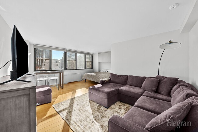 Photo - 225 E 36th St Unit APT 16G