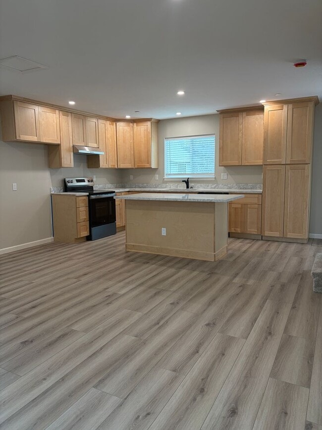 Building Photo - New 2 Bedroom, 1.5 Bathrooms in Santa Rosa Available Now! Unit 224A