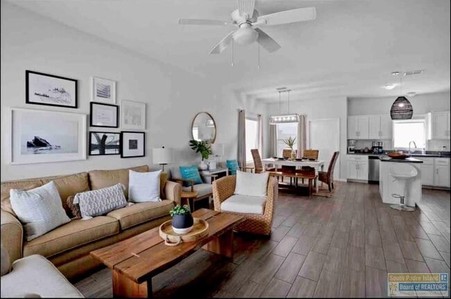 Photo - 219 Las Joyas Blvd