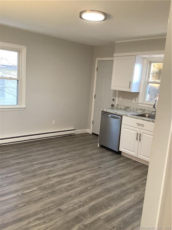 Photo - 4 Villaway Rd Unit Left Side