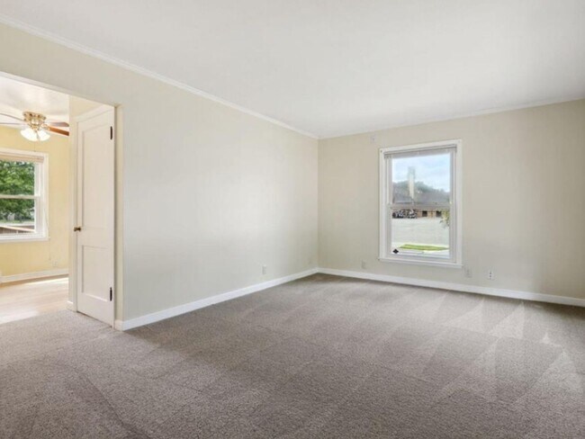 Photo - 5055 Emerson Ave N