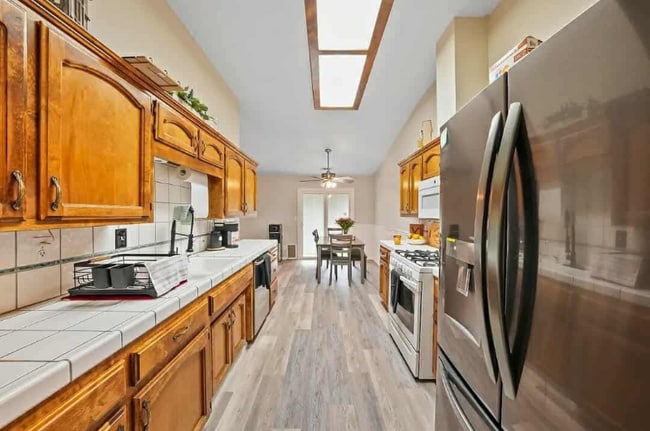 Photo - 2336 W Roby Ave