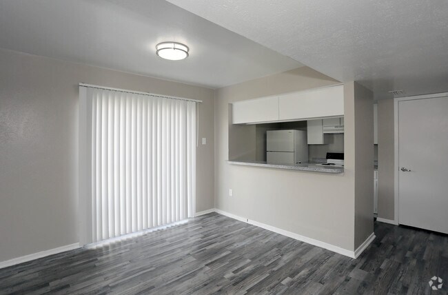 Casa adosada de 2 HAB/2.5 BA - XNewport Landing