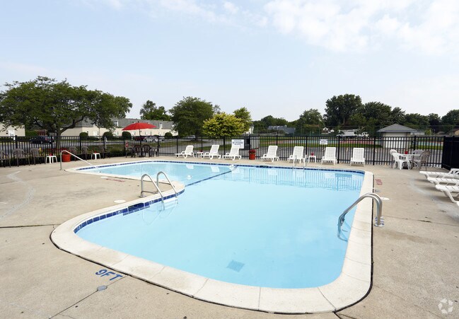 Kingston Court Apartments