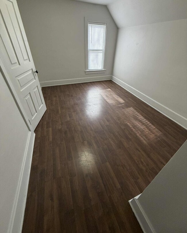 Bedroom 2 - 212 7th Ave SE Unit 3