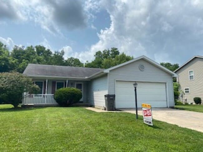 819 Colonial Manor Dr