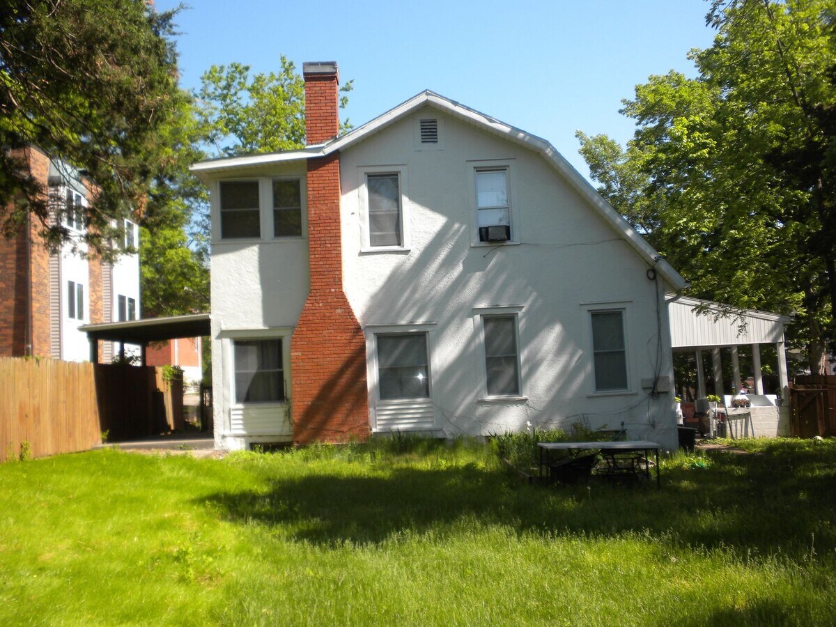 Photo - 1404 Bass Ave Unit Apt C