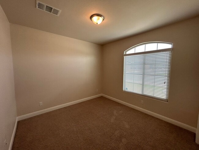 10406 Alondra Dr