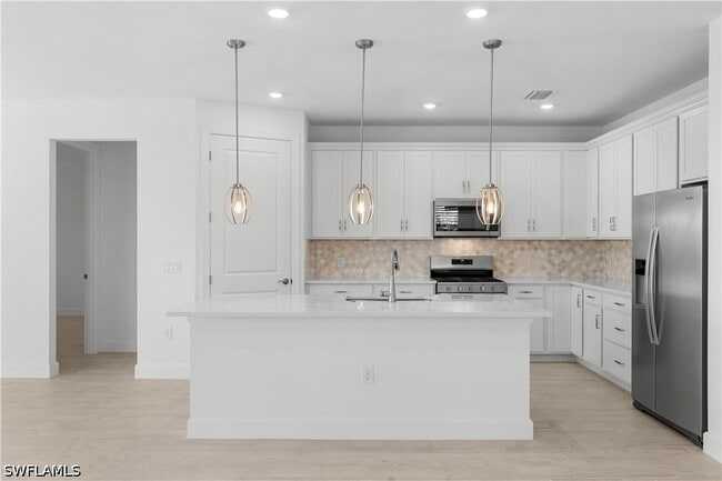 2104 Freemont Wy