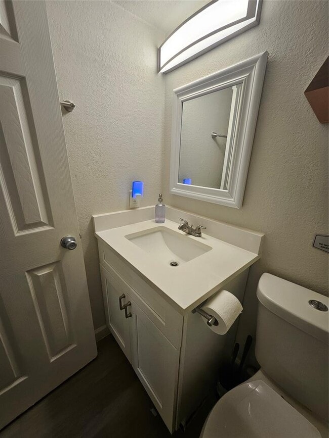 Photo - 4501 Speedway