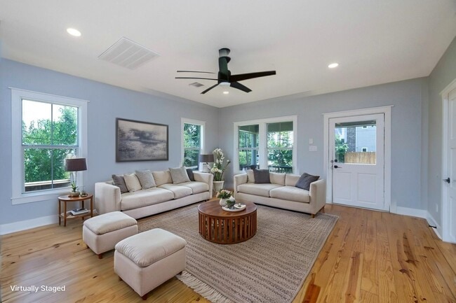 Photo - 1102 Bingham St