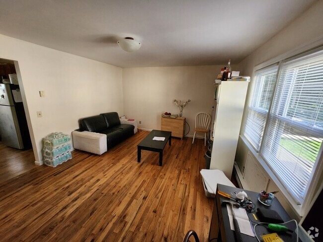 Building Photo - 33 Orange St Unit C Rental