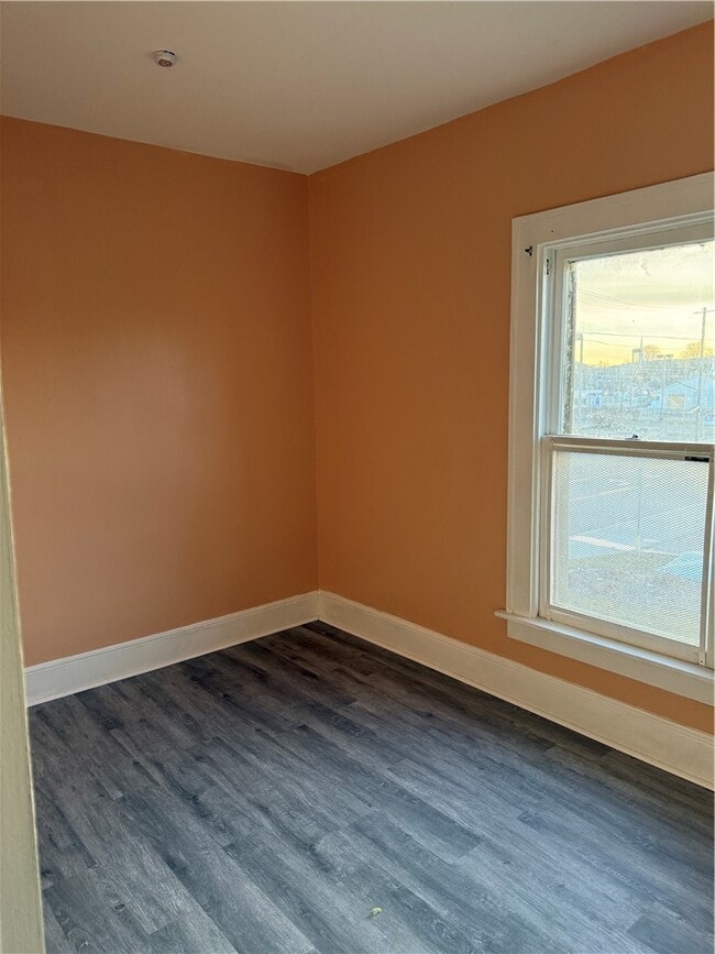 Photo - 106 W 2nd St