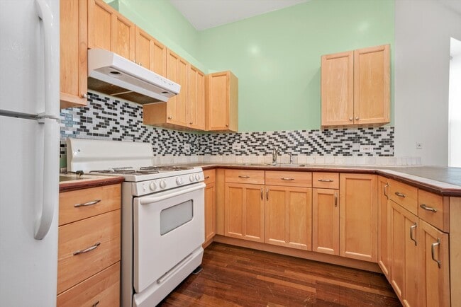 Photo - 1923 S Kedzie Ave