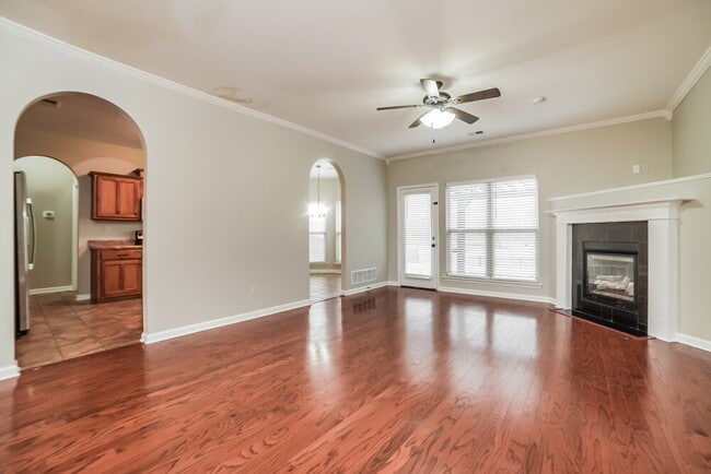 Photo - 797 Fairway Pointe Cove W