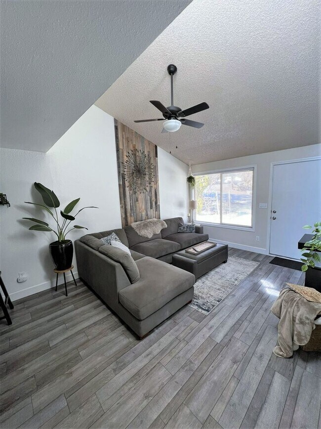 Photo - 1700 NE Wells Acres Rd Unidad Wells Acres Condo #1