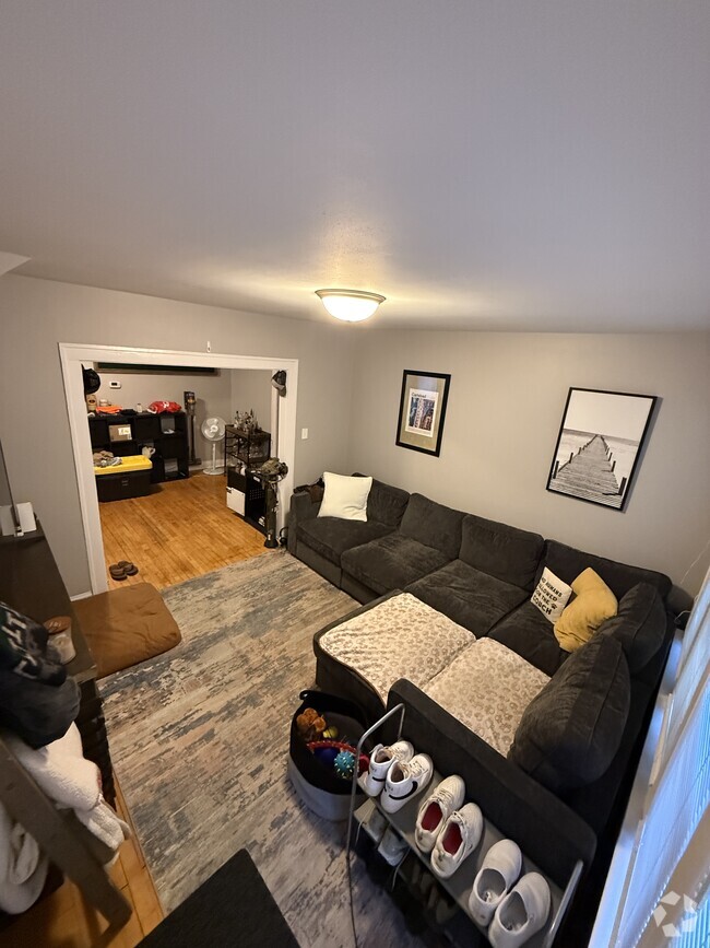 Building Photo - 3029 S Hanson Ave Unit 3029 Rental