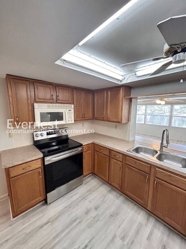Photo - 2-Bed/2-Bath Modern Home with Essential Amenities/Available Now!!