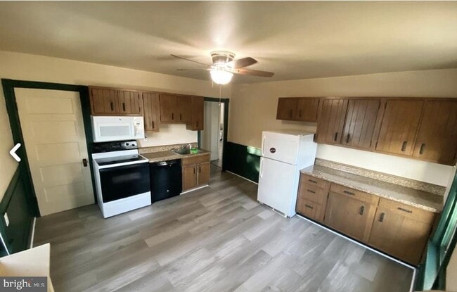Photo - 118 W Richardson Ave