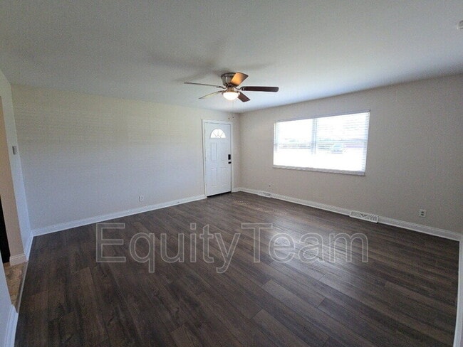 Photo - 3521 Mary Ann Dr