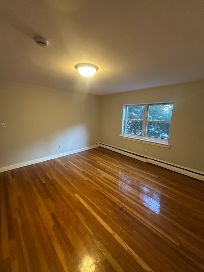 Photo - 69 Chiswick Rd Unit 3