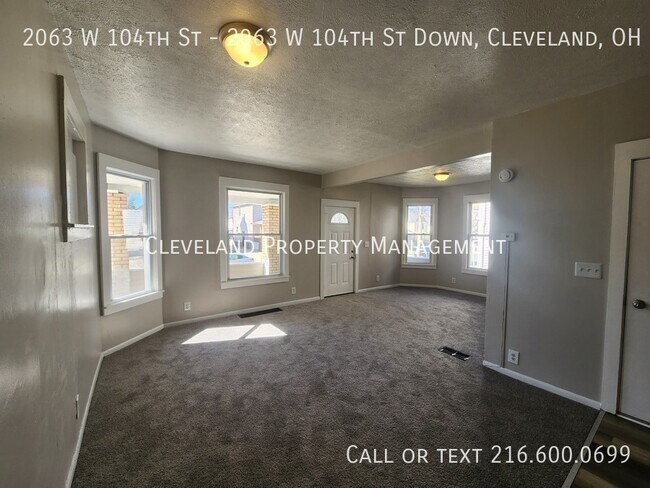 Photo - 2063 W 104th St Unidad 2063 W 104th St Down, Cleveland, OH 44102