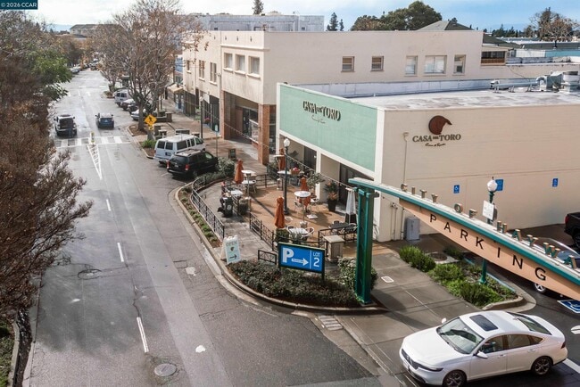 Photo - 1315 A St Unit 206