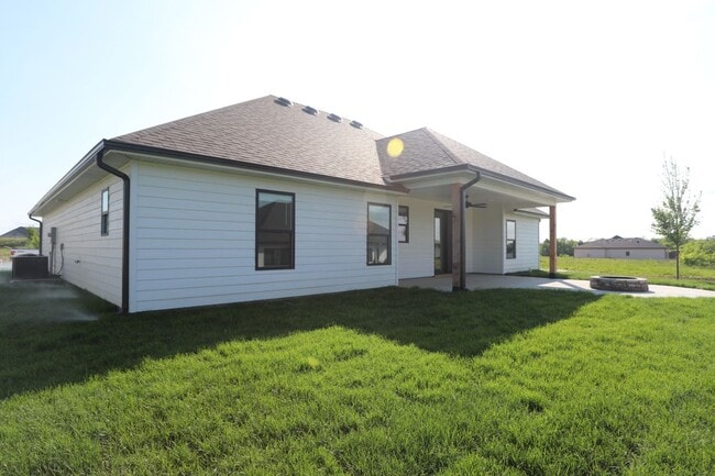 Photo - 4605 Chambers Bay Dr