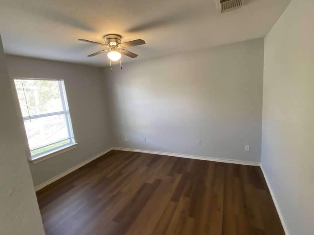 Photo - 2002 Pannell St