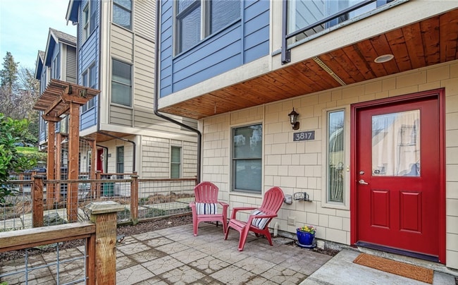 Photo - 3817 S Angeline St