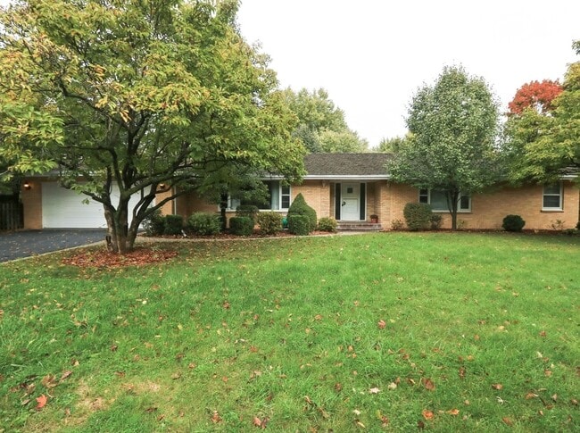 Building Photo - 996 Castlegate Ct Rental