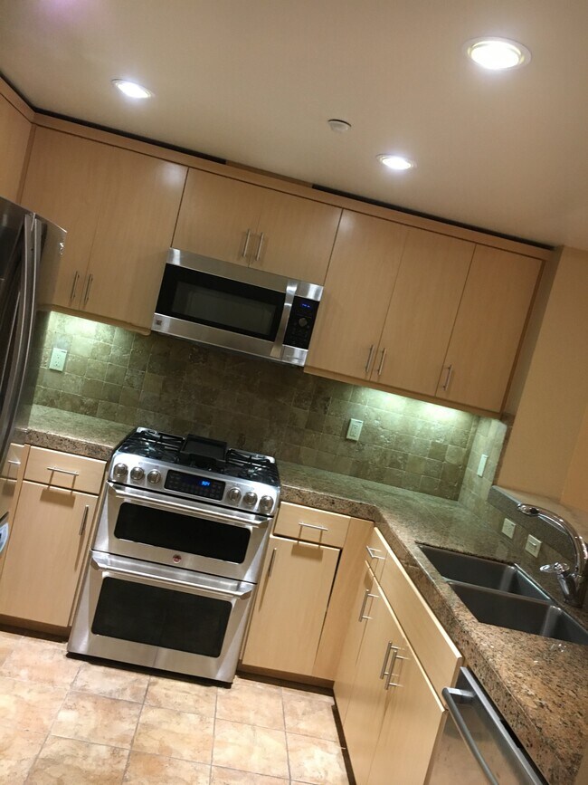 Photo - 2949 Glascock St Unidad 2949