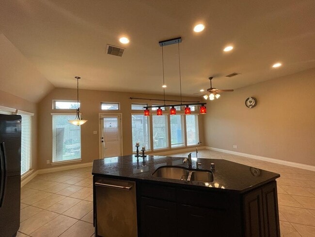 Photo - Aqua Falls, Missouri City, TX 77459 - 4 BR 2 BA single-family home