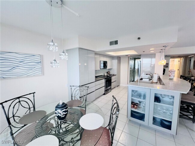 Photo - 5550 Heron Point Dr Unit 704