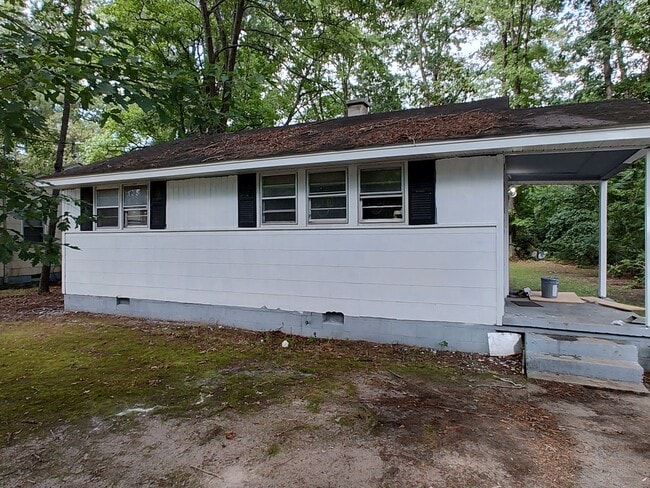 Building Photo - 2211 Ivy Rd Rental