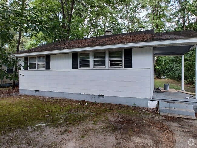 Building Photo - 2211 Ivy Rd Rental