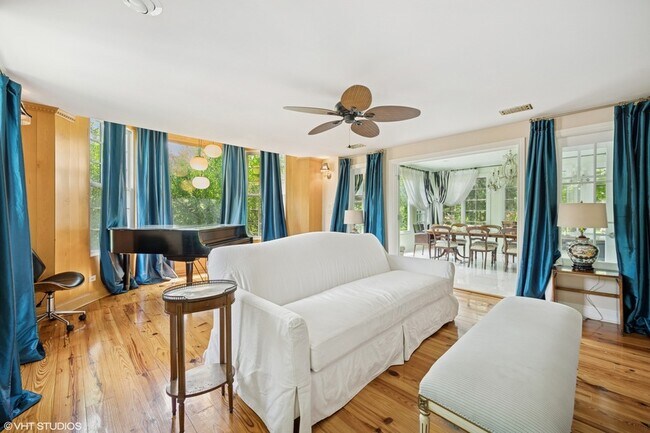 Photo - 82 Woodley Rd