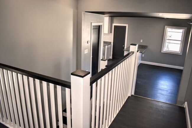 Photo - 2 Sunnyside St Unit 2