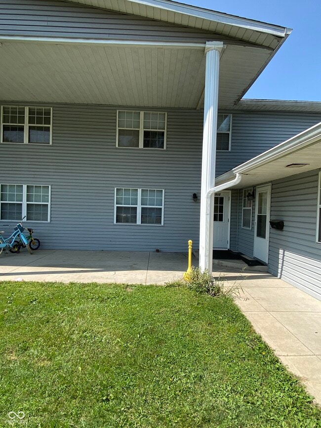 Building Photo - 1320 Millerwood Ct Unit 4